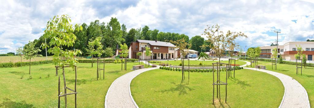 Hotel & Distillery Monogram Gradac  Εξωτερικό φωτογραφία