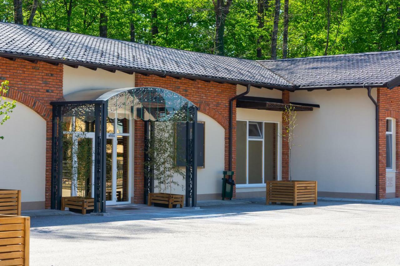 Hotel & Distillery Monogram Gradac  Εξωτερικό φωτογραφία