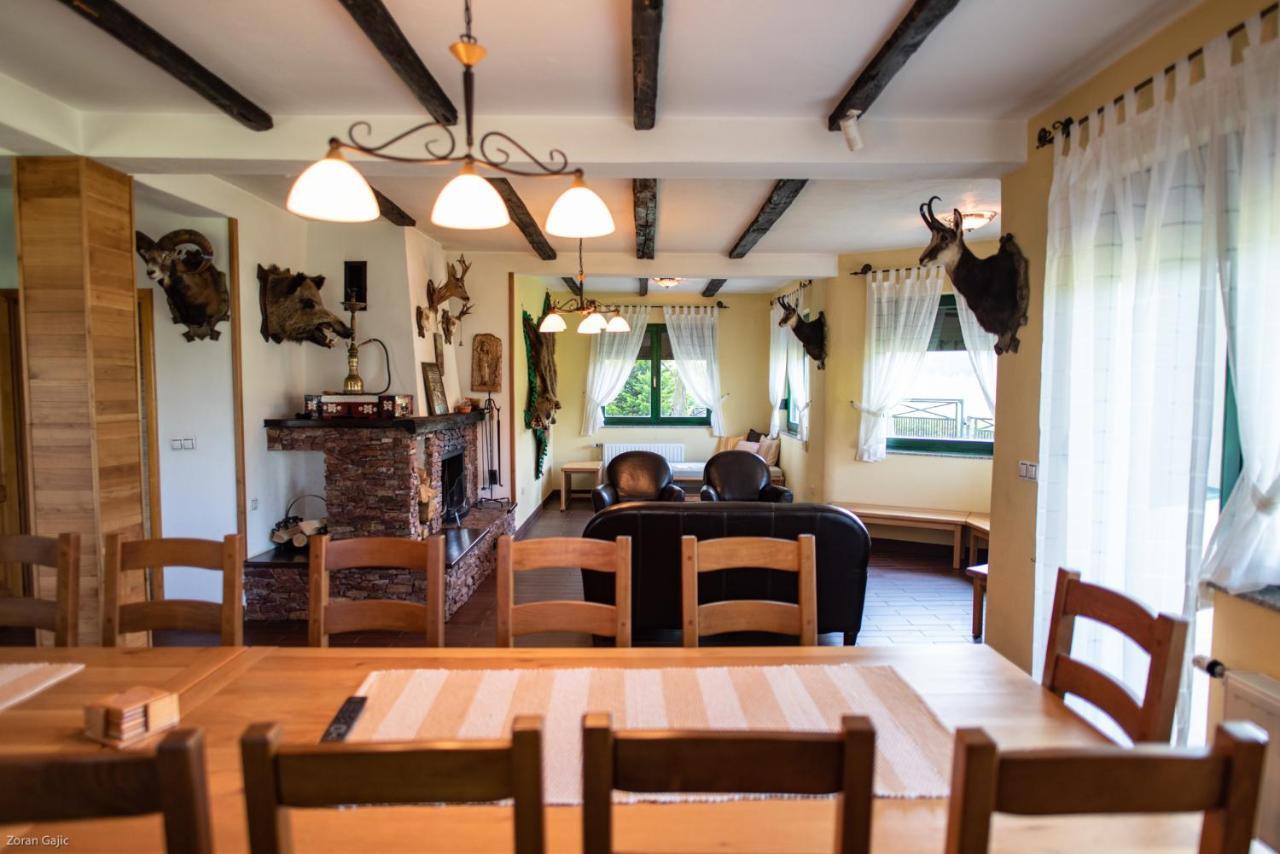 Hotel & Distillery Monogram Gradac  Εξωτερικό φωτογραφία