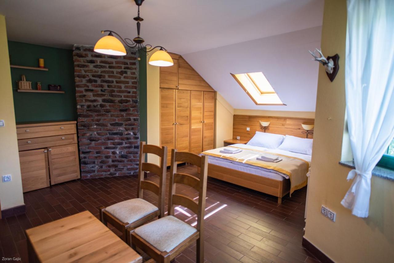 Hotel & Distillery Monogram Gradac  Εξωτερικό φωτογραφία