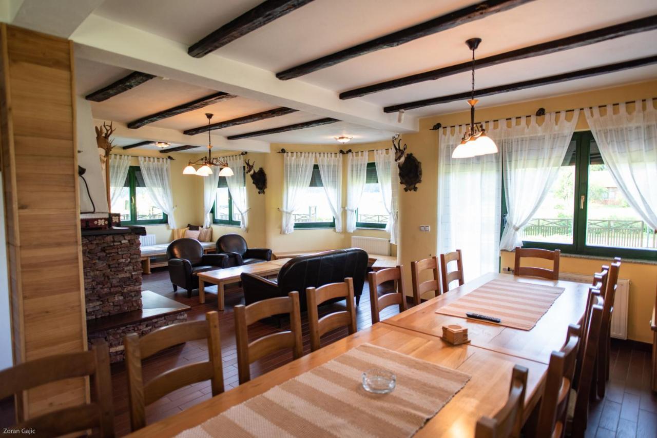 Hotel & Distillery Monogram Gradac  Εξωτερικό φωτογραφία