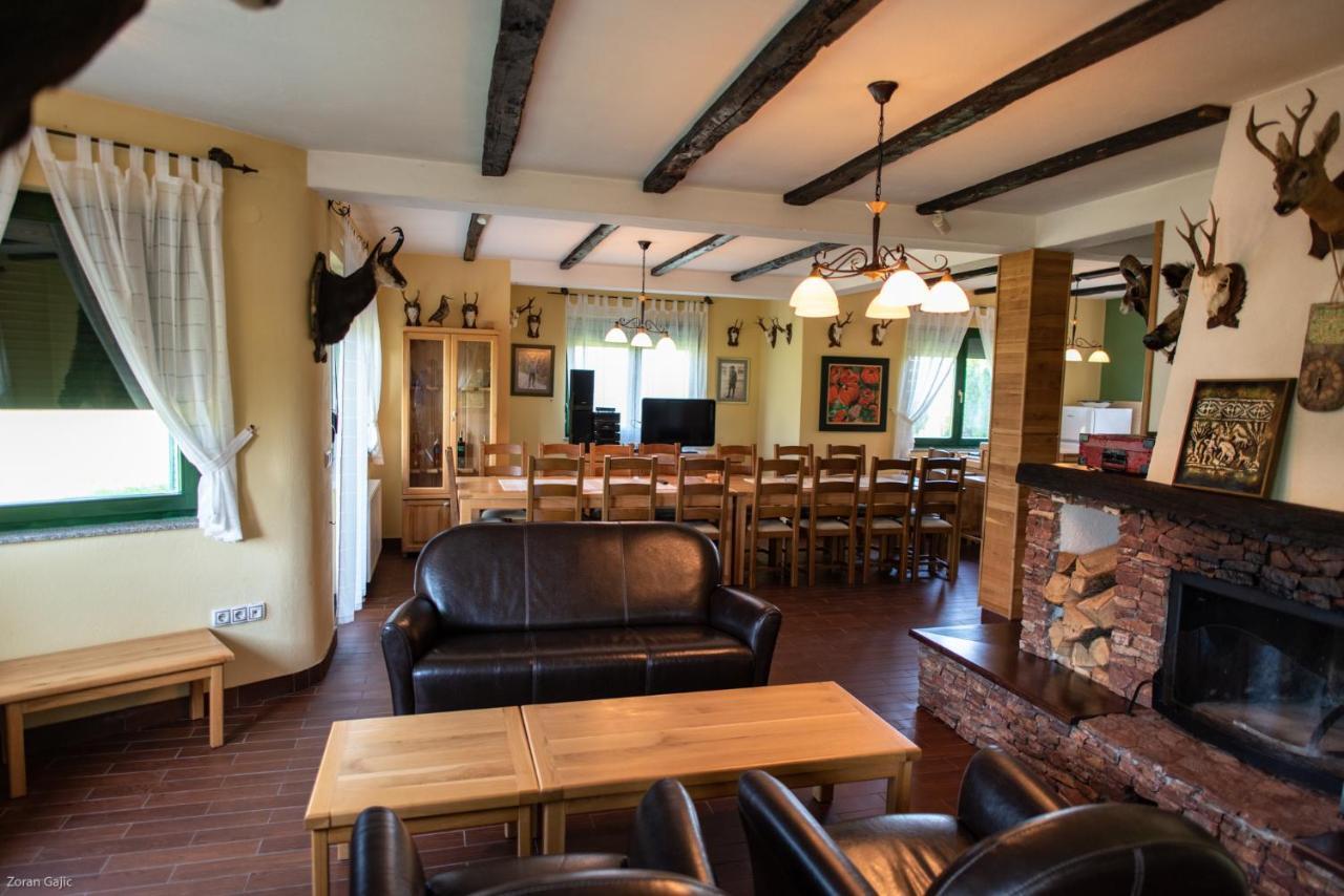 Hotel & Distillery Monogram Gradac  Εξωτερικό φωτογραφία