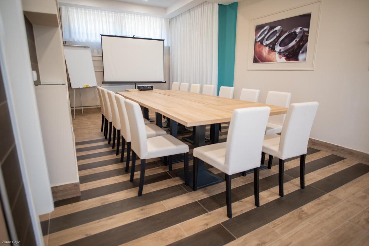 Hotel & Distillery Monogram Gradac  Εξωτερικό φωτογραφία