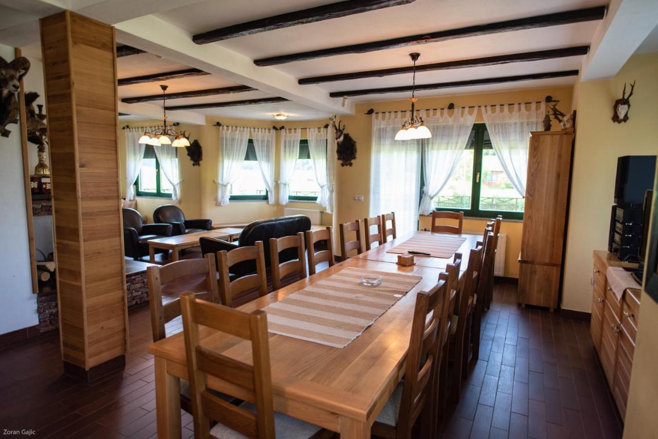Hotel & Distillery Monogram Gradac  Εξωτερικό φωτογραφία